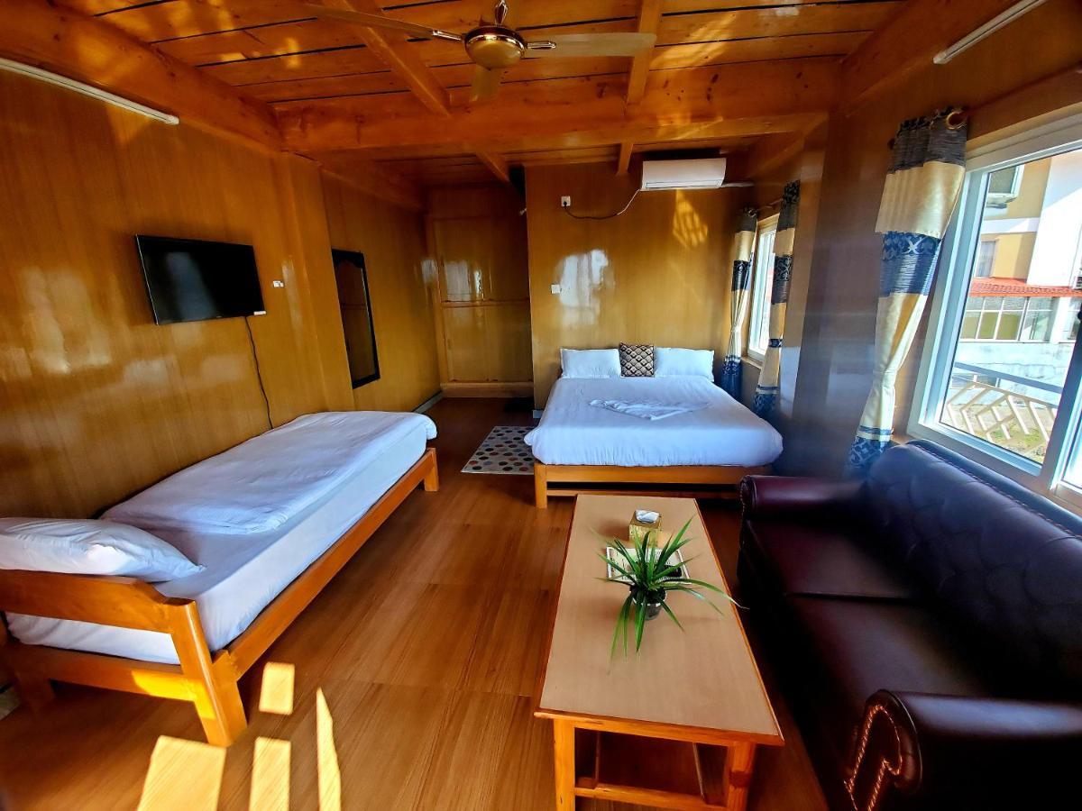Hotel Waterside Покхара Экстерьер фото